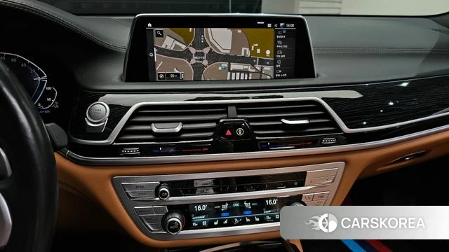 BMW 7 Series (G11) 2021 Серый из Кореи, фото 4