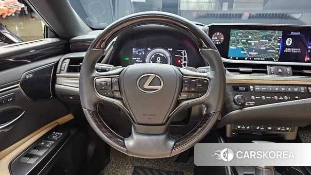 Lexus ES300h 7th generation 2019 Жемчужный цвет из Кореи, фото 4