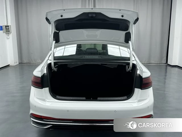 Volkswagen Sagitar 2022 Белый из Китая, фото 4