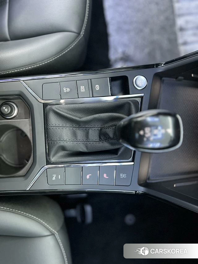 Volkswagen Passat 2022 Черный из Китая, фото 4