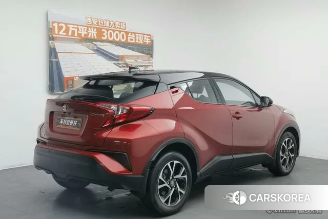 Toyota C-HR 2021 Красный из Китая, фото 4