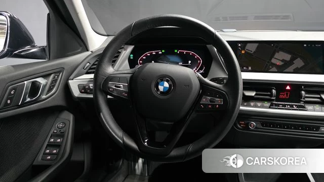 BMW 1 Series (F40) 2020 Черный из Кореи, фото 4