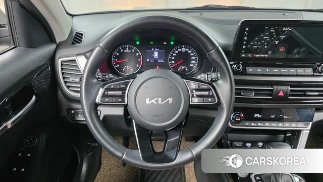 Kia Seltos 2021 Серебряный из Кореи, фото 4