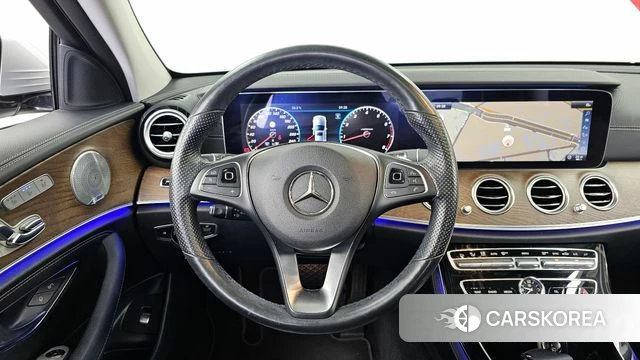 Mercedes-Benz E-Class W213 2018 Серебряный из Кореи, фото 4