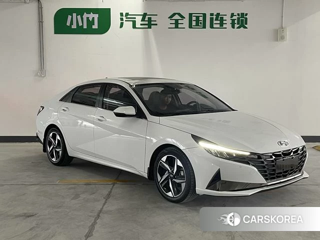 Hyundai Elantra 2022 Белый из Китая, фото 4