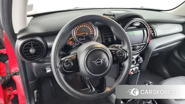 Mini Cooper 2019 Красный из Кореи, фото 4