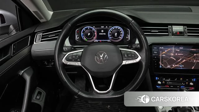 Volkswagen Passat GT (B8) 2022 Серебристо-серый из Кореи, фото 4