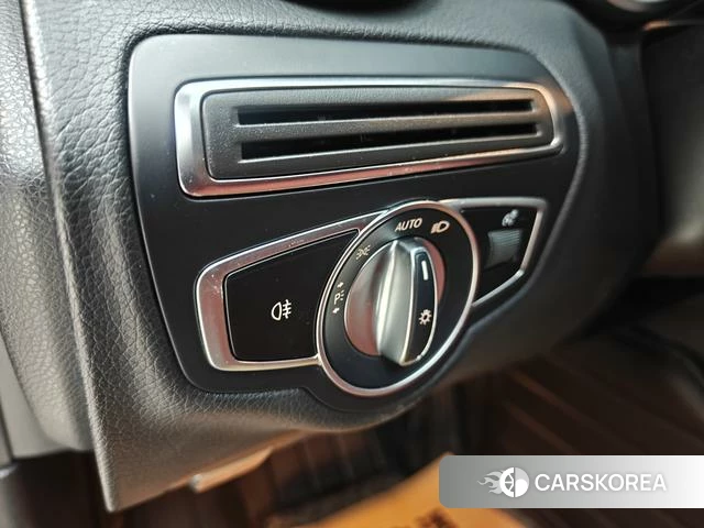 Mercedes-Benz Class C 2020 Синий из Китая, фото 4