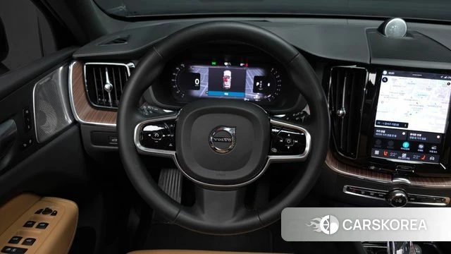 Volvo XC60 second Generation 2023 Черный из Кореи, фото 4