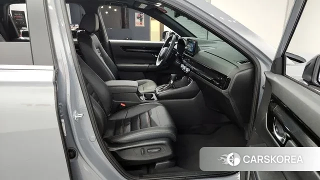 Honda CR-V 6th generation 2024 Серебристо-серый из Кореи, фото 4