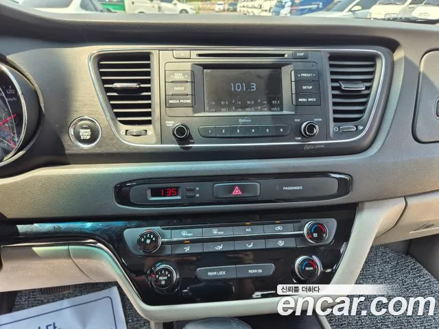 Kia All New Carnival 2018 Белый из Кореи, фото 4