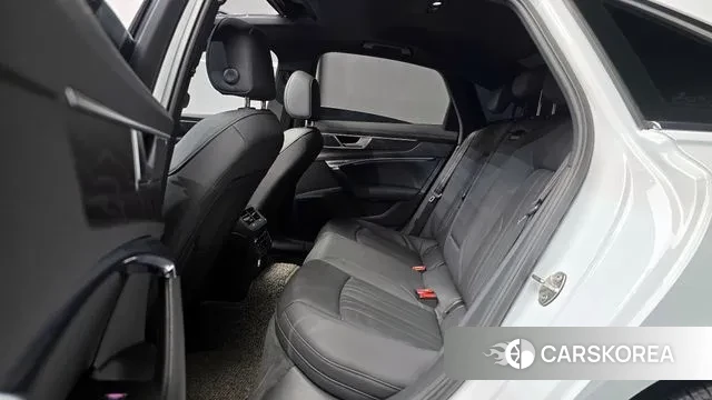 Audi A6 (C8) 2020 Белый из Кореи, фото 4