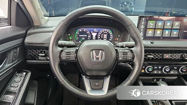 Honda Accord 11th Generation 2024 Белый из Кореи, фото 4