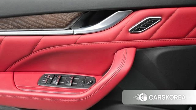 Maserati Levante 2022 Синий из Кореи, фото 4