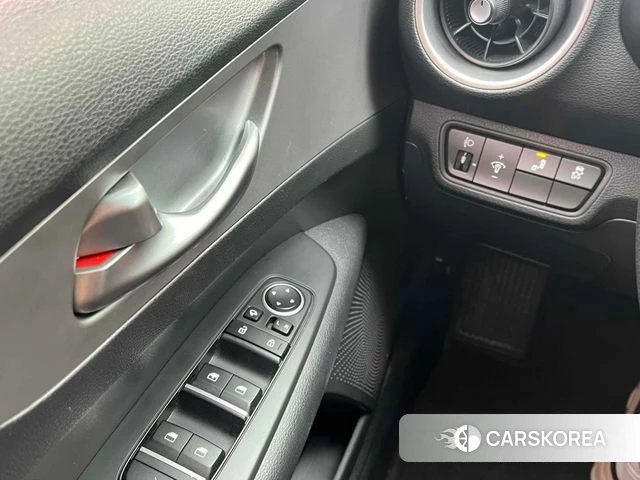 Kia The New K3 2nd generation 2021 Белый из Кореи, фото 4