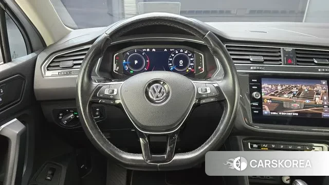 Volkswagen Tiguan second Generation 2020 Серебряный из Кореи, фото 4