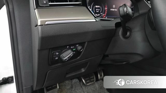 Volkswagen Arteon 2019 Белый из Кореи, фото 4