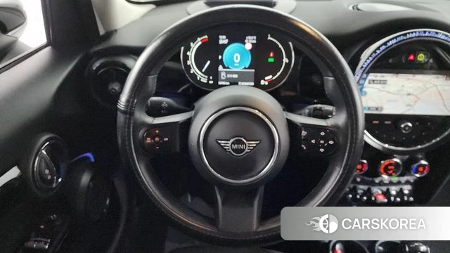 Mini Cooper 2023 Белый из Кореи, фото 4