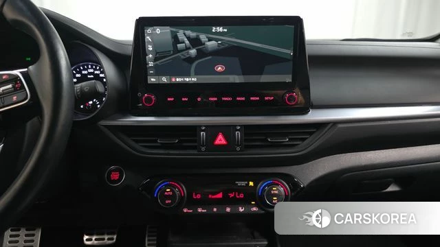 Kia The New K3 2nd generation 2023 Белый из Кореи, фото 4