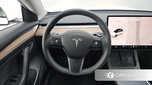 Tesla Model 3 2022 Белый из Кореи, фото 4