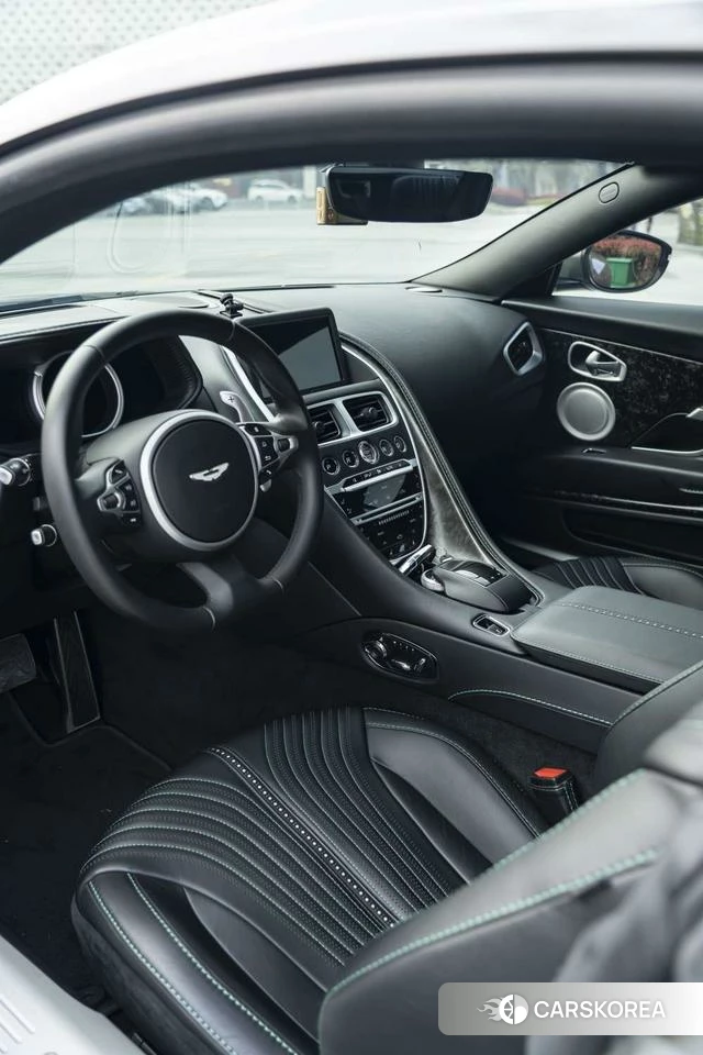 Aston Martin DB11 2018 Зеленый из Китая, фото 4