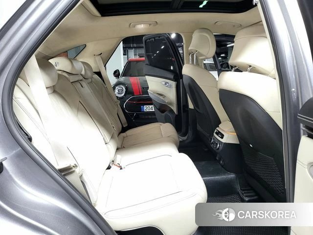 Genesis GV70 2021 Серебристо-серый из Кореи, фото 4