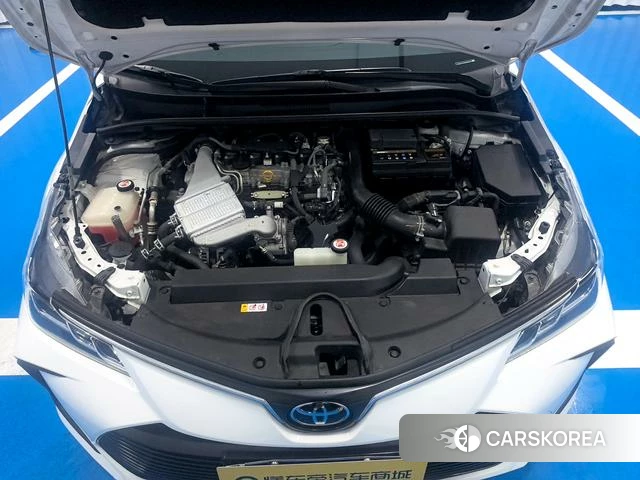 Toyota Corolla 2023 Белый из Китая, фото 4