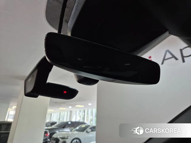 Audi Q8 (4M) 2026 Серый из Кореи, фото 4