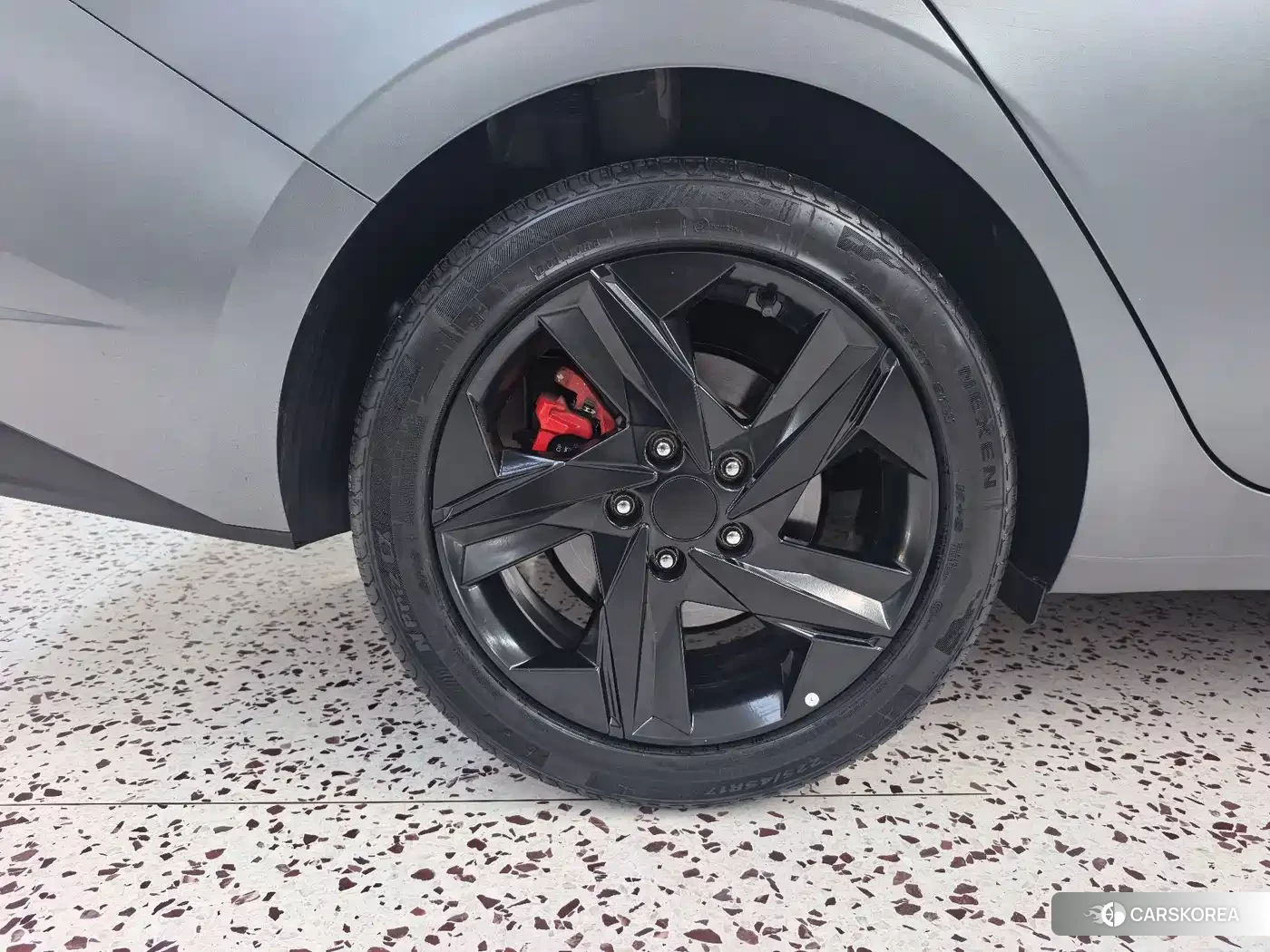 Hyundai Elantra 2023 Silver/gray из Китая, фото 4