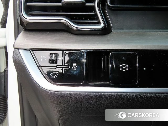 Kia Sportage 5th Generation 2023 Белый из Кореи, фото 4