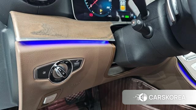 Mercedes-Benz E-Class W213 2022 Белый из Кореи, фото 4