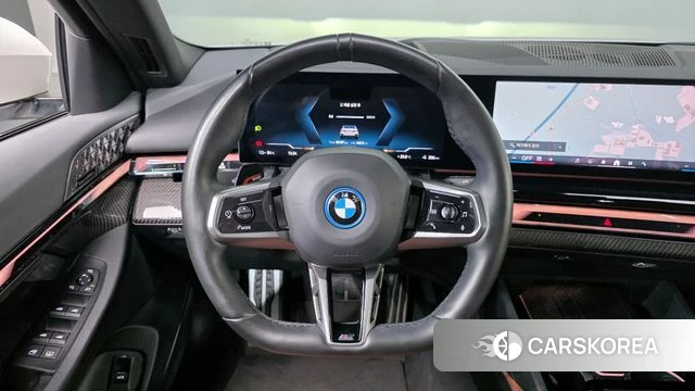 BMW i5 (G60) 2023 Белый из Кореи, фото 4