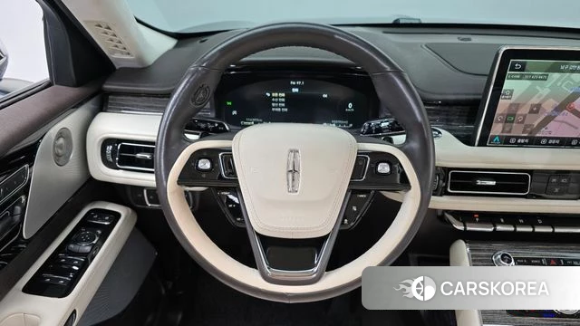 Lincoln Aviator 2nd generation 2022 Серый из Кореи, фото 4