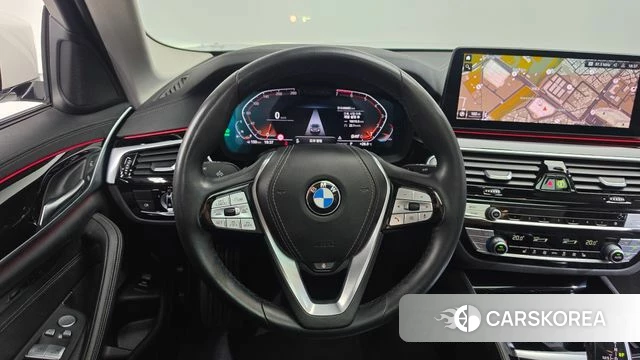 BMW 5 Series (G30) 2022 Белый из Кореи, фото 4