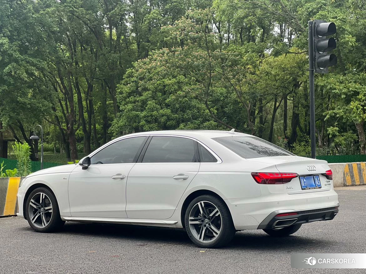 Audi A4L 2020 Белый из Китая, фото 4