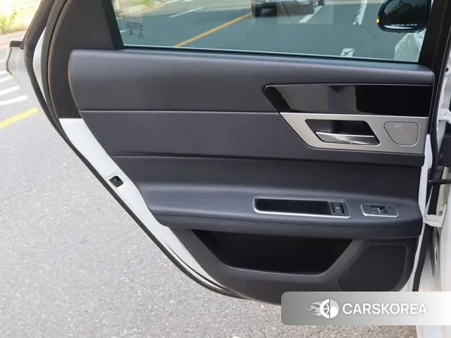 Jaguar XF (X260) 2018 Белый из Кореи, фото 4