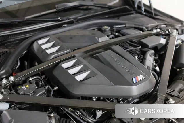 BMW M4 (G82) 2025 Серебристо-серый из Кореи, фото 4