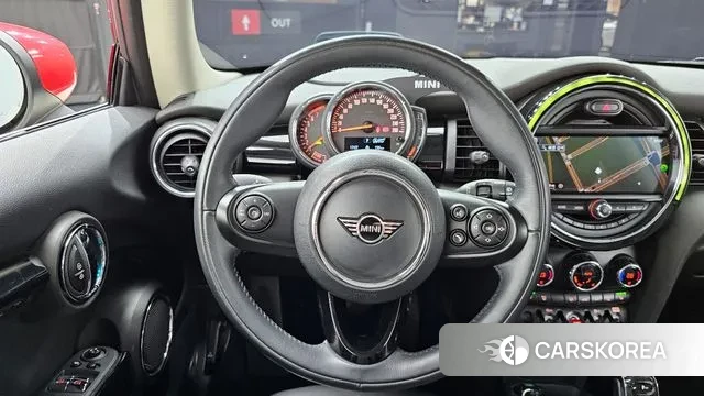 Mini Cooper 2019 Жемчужный цвет из Кореи, фото 4