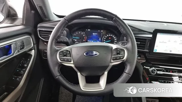 Ford Explorer 6th Generation 2022 Белый из Кореи, фото 4