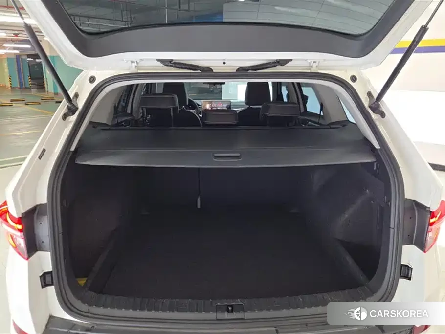 Skoda Kodiak 2024 Белый из Китая, фото 4