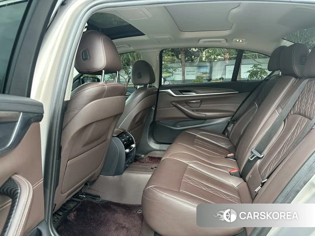 BMW 5 series PHEV 2018 Шампань из Китая, фото 4