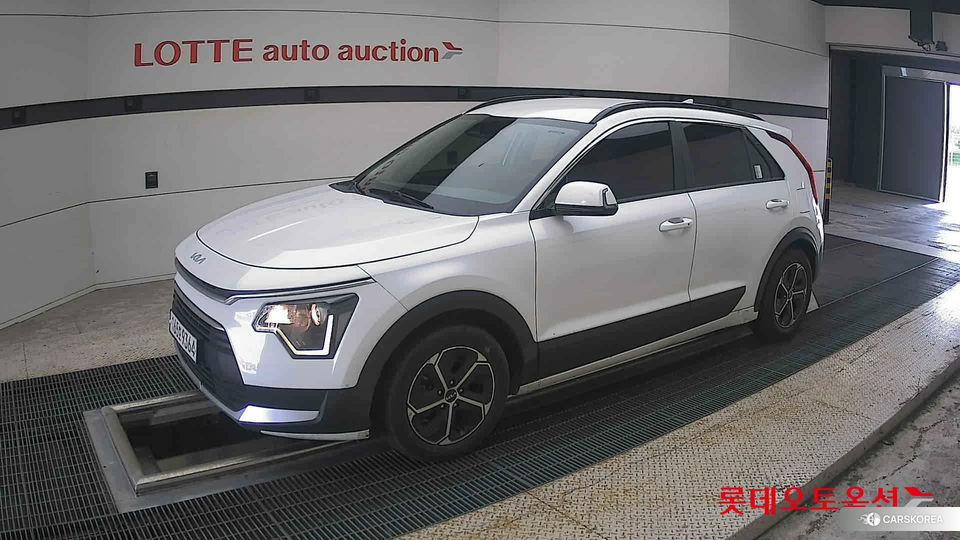 Kia Niro Hybrid 2022 Snow White Pearl (optional) из Кореи, фото 4