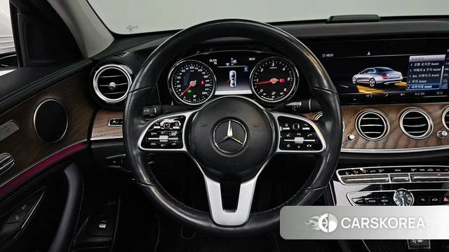 Mercedes-Benz E-Class W213 2019 Белый из Кореи, фото 4