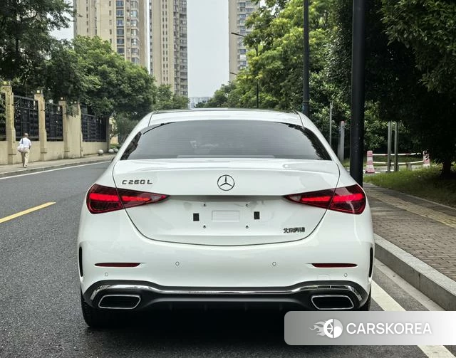 Mercedes-Benz Class C 2025 Белый из Китая, фото 4