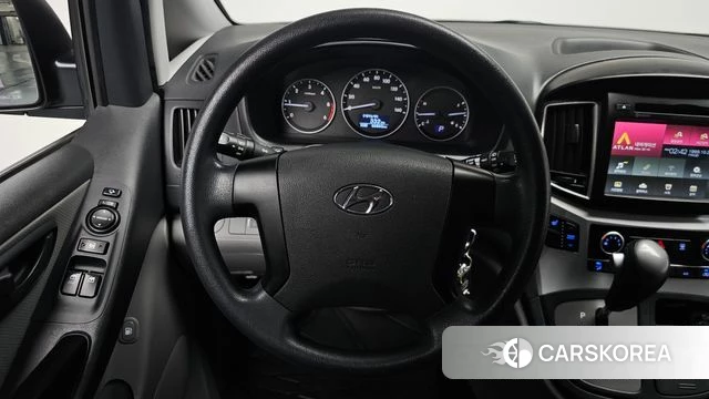 Hyundai Grand Starex 2018 Серебристо-серый из Кореи, фото 4