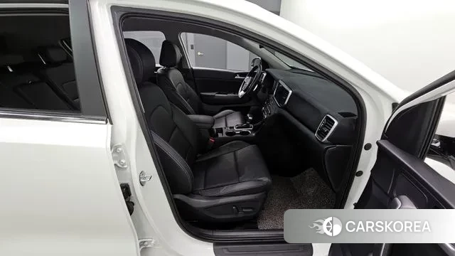 Kia Sportage The Bold 2021 Белый из Кореи, фото 4