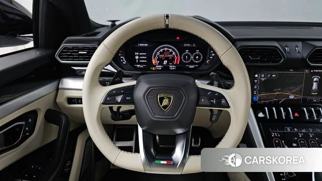 Lamborghini Urus 2020 Белый из Кореи, фото 4