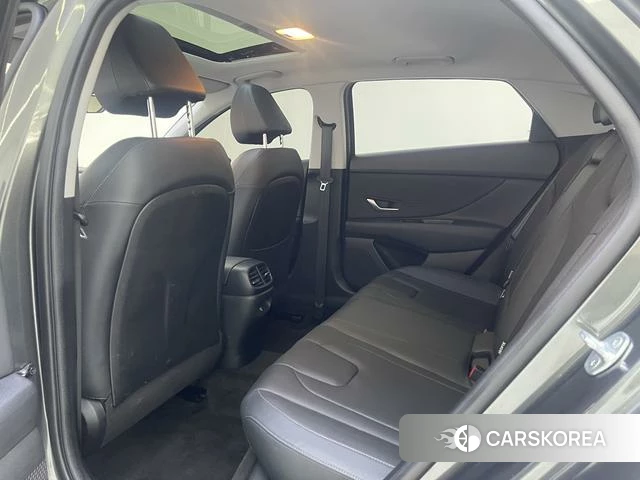 Hyundai Elantra 2023 Темно-серый из Китая, фото 4