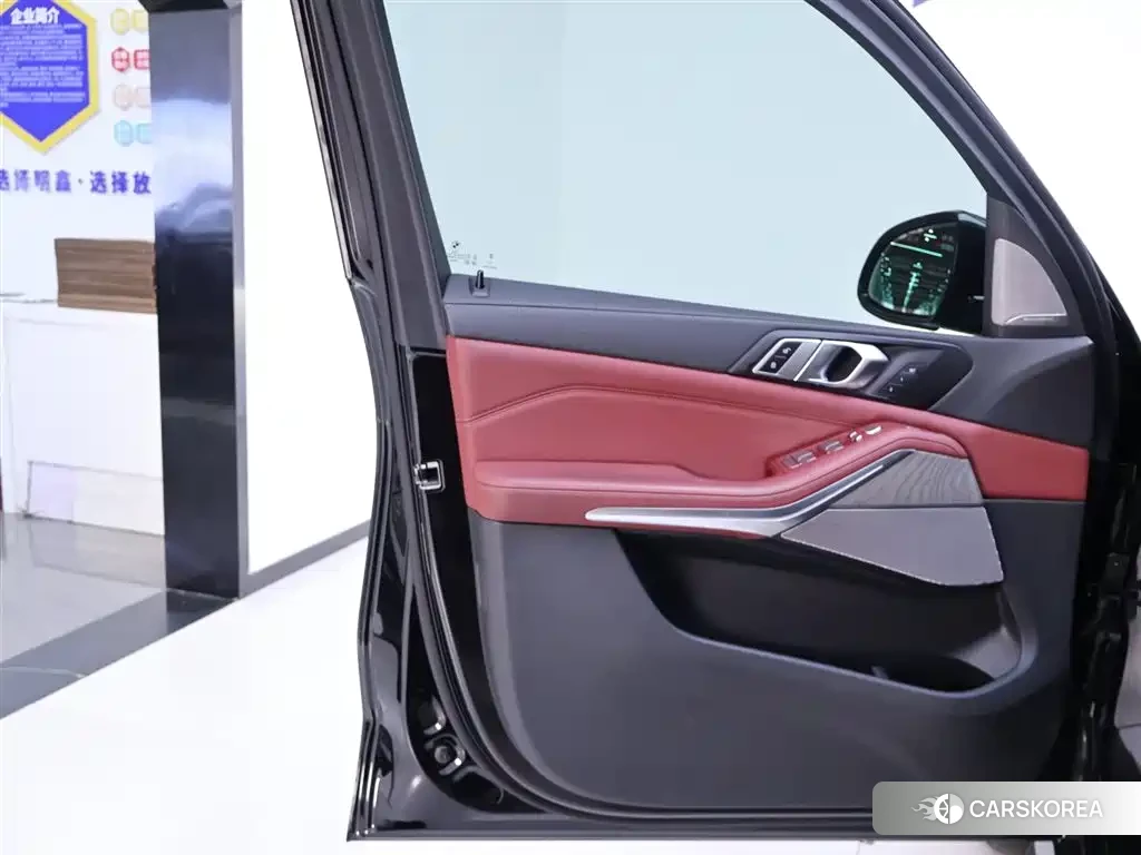 BMW X5 2026 Черный из Китая, фото 4