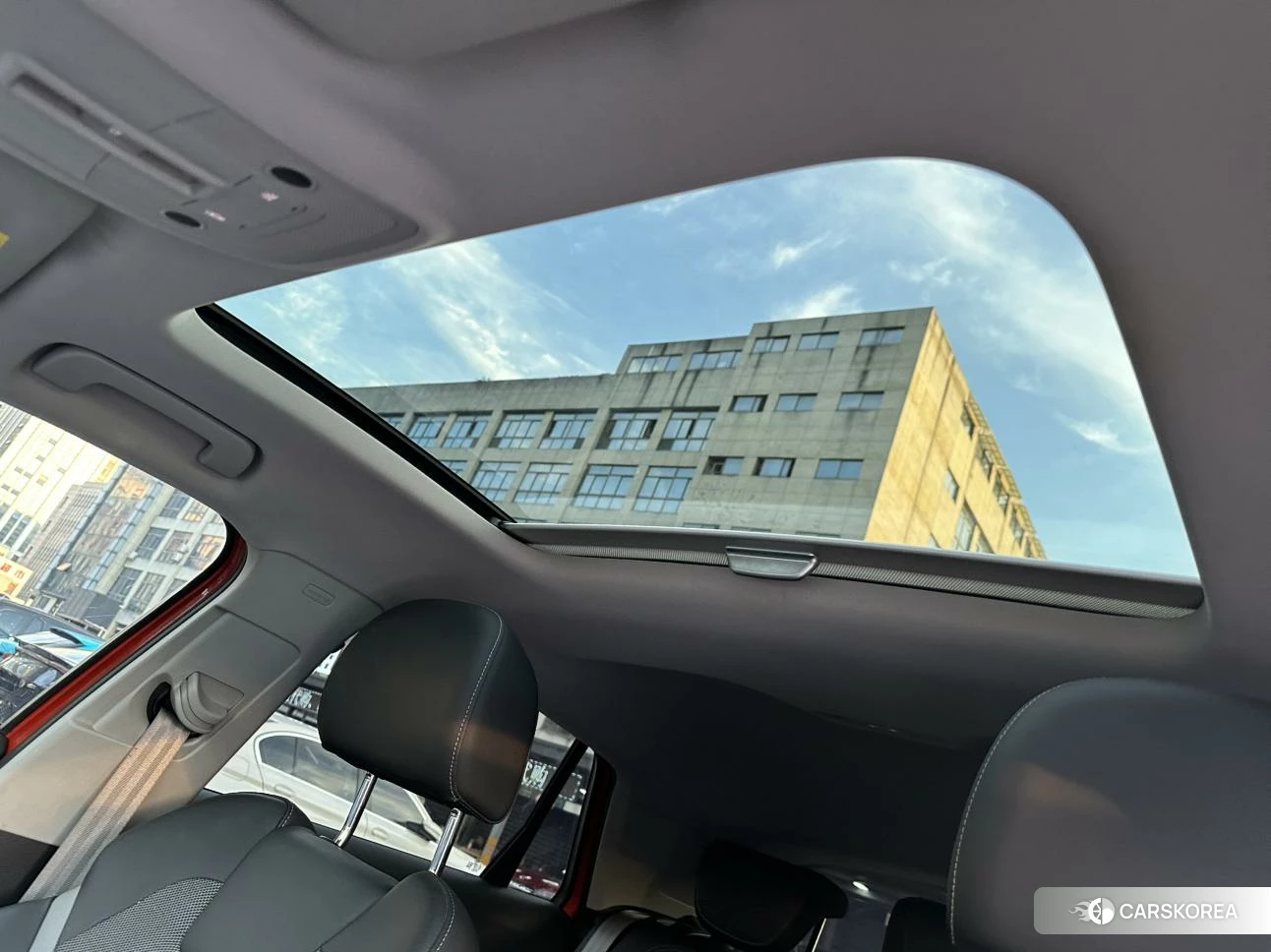 Audi Q2L 2020 Оранжевый из Китая, фото 4